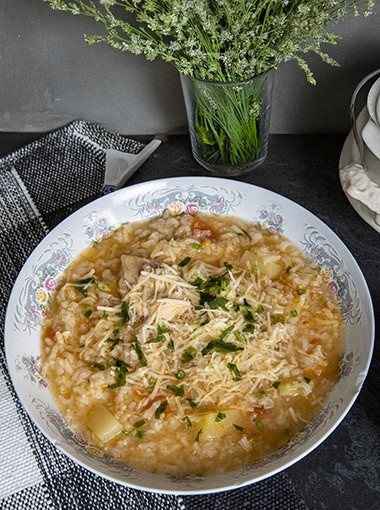Brazilian Chicken Rice Soup